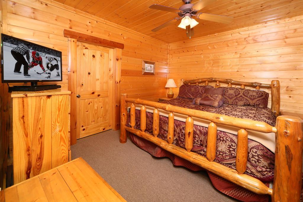Rising Eagle Lodge - Eight Bedroom Pigeon Forge Eksteriør bilde