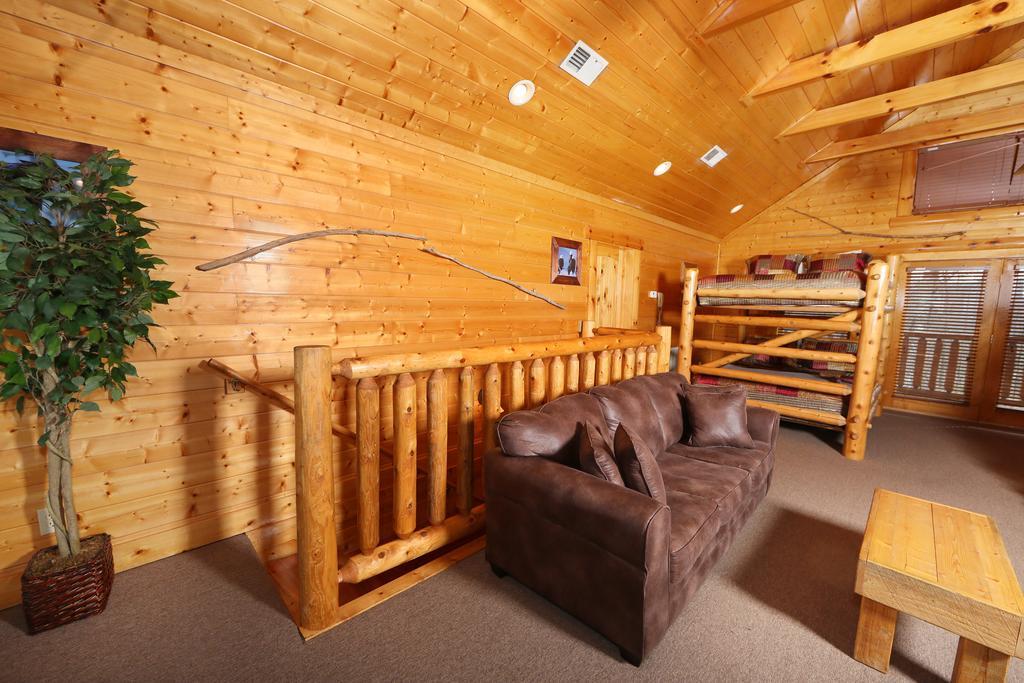 Rising Eagle Lodge - Eight Bedroom Pigeon Forge Eksteriør bilde
